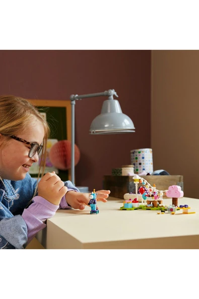 LEGO ® Animal Crossing™ Julian Doğum Gününü Kutluyor 77046 - 6+ Oyuncak Yapım Seti (170 Parça) - 4