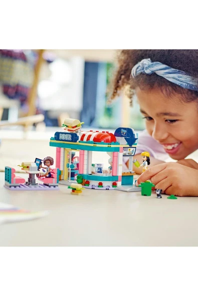 LEGO ® Friends Heartlake Şehir Merkezi Restoranı 41728 - 6 Yaş ve Üzeri için Yapım Seti (346 Parça) - 8