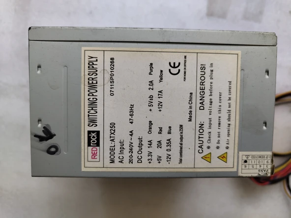 2. EL REDROCK 250W 24 PIN POWER SUPPLY