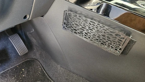 Voronoi cep telefonu araba tutucu (Plastik Aparattır!!!)