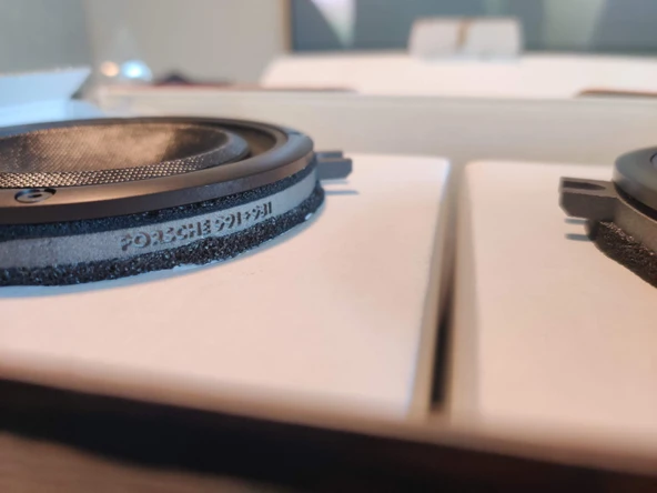 Byr Porsche 981 + 991 orta kademe adaptörü (Sadece Plastik Aparattır!!!) 3D - 3