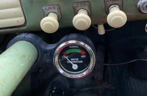 Volvo PV444 Direksiyon Kolon Gösterge Montajı (Plastik Aparattır!!!)