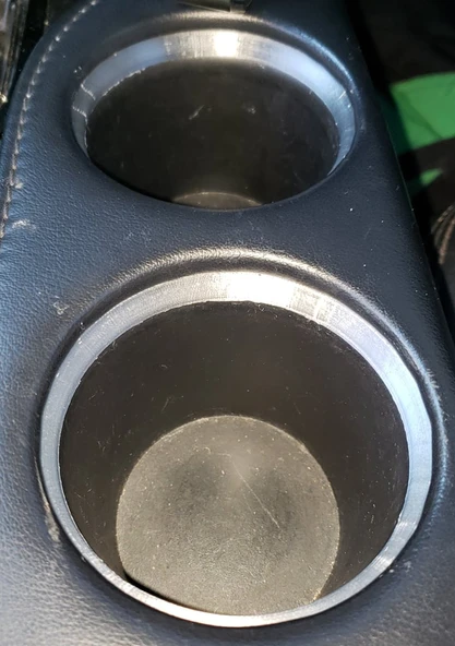 Bardaklık süs halkası Toyota Avalon 2013-2018 (Plastik Aparattır!!!)