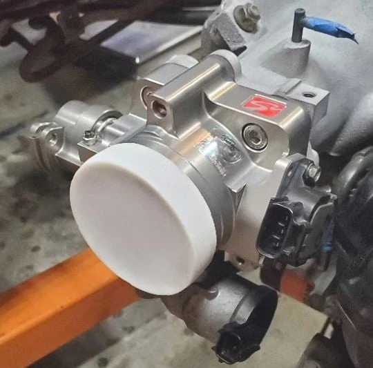 Miata Skunk2 Gaz kelebeği gövde kapağı (Plastik Aparattır!!!)