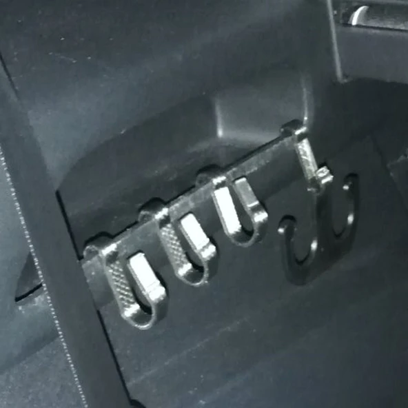 Byr Peugeot 5008 Çanta Kancası (Sadece Plastik Aparattır!!!) 3D