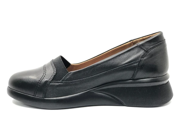 Ayakdaş Hakiki Deri Ortopedik Üstü Lastik Detaylı Kadın Babet Ayakkabı - Resim 3