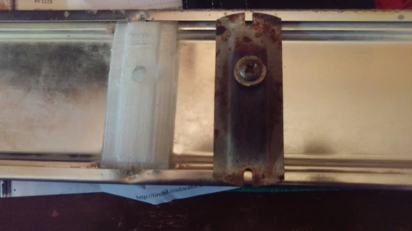 73-87 Chevrolet C10 /GMC C15 Bagaj Kapağı Trim Clip (Plastik Aparattır!!!)