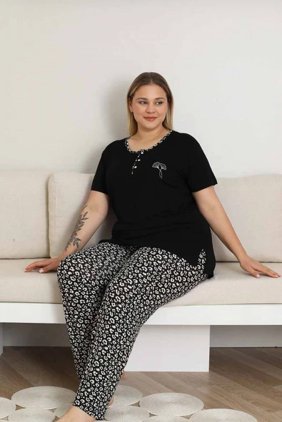 Kadın Desenli Bisiklet Yaka 3 Düğmeli Yırtmaç Detaylı Büyük Beden Viskon Kısa Kol Pijama Takımı - 8