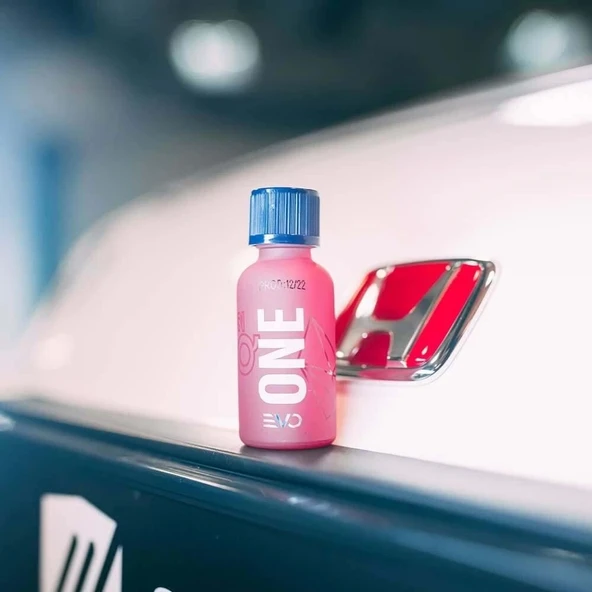 GYEON Q² One EVO Light Box Seramik Kaplama - 100ml - 9H Oto Boya Koruma-Su İtici - 11