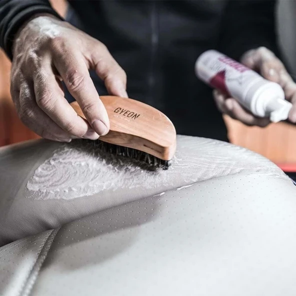 GYEON Q²M Leather Brush Deri Temizlik Fırçası - 3