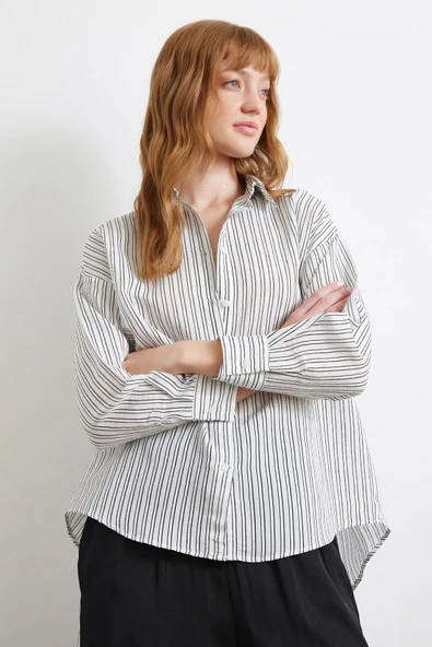 Simetrik Çizgili Gömlek Siyah ürün görseli