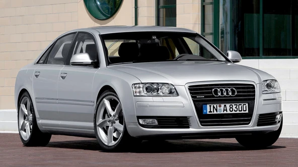 Audi A8 2004-2010 Ön Cam Silecek Vida Kapağı 1J0955205A - 2