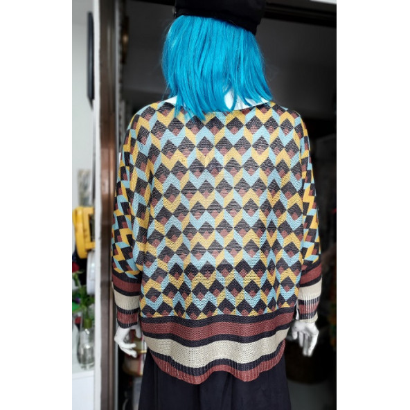 İTALYAN KAZAK - KODU: 3556 - YARASA KOLLU - RENK: SİYAH + SARI+BAKIR (KIZIL KAHVE) + MAVİ- ÖNÜ KIZ DESENLİ - 3