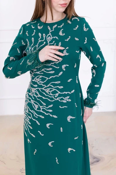 Taş Desenli ve Tüylü Kol Detaylı Abiye Elbise 2747-Zümrüt Yeşili - Resim 3