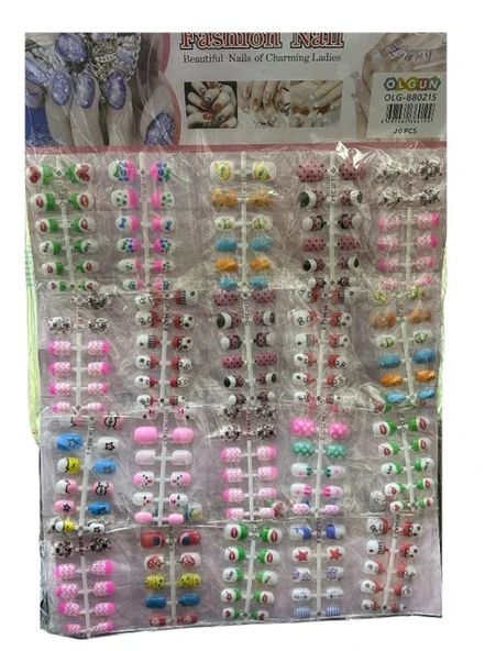 Şekilli Tırnak Sticker Set - 4 adet