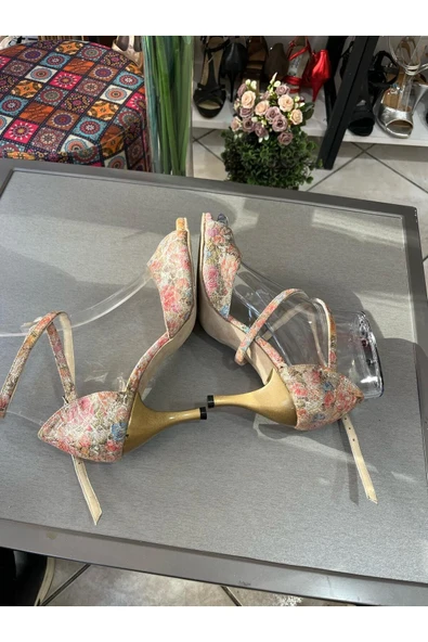 bitangosu BAHAR ÇİÇEKLERİ DESENLİ KAPALI TOPUK TANGOS-DANS VE SALON AYAKKABISI 7 CM (11PONT) TANGO TOPUK - Resim 2