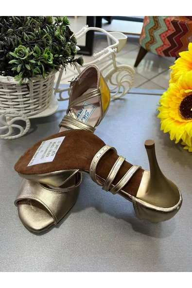 SUNA ALTIN DÜZ KAPALI TOPUK 8,5 CM 13 PONT TOPUK BOYU TANGO, DANS VE ABİYE AYAKKABISI - Resim 5