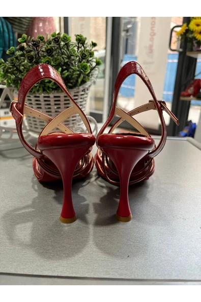 SUNA RUĞAN KIRMIZI 5 BANT TANGO, DANS VE ABİYE AYAKKABISI 8,5 CM 13 PONT TOPUK BOYU - Resim 3