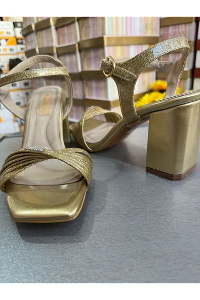 Park Moda ALTIN RUGAN 6BANTLIÖRGÜ 7 CM KALINTOPUKLU AYAKKABIB2025 EN MODA KADIN AYAKKABISI - 5
