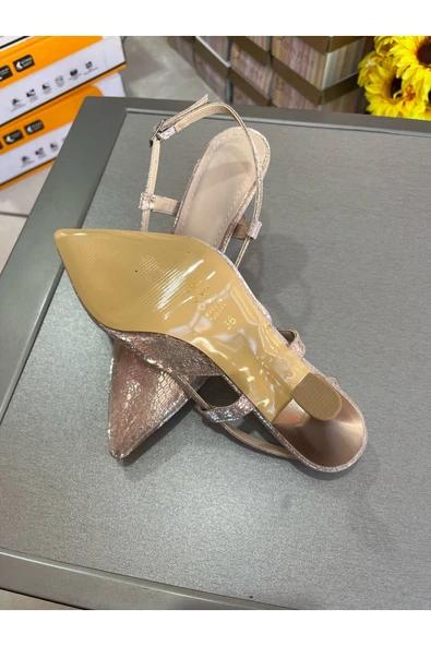 Park Moda EN MODA AÇIK ROSE GOLD 7CM KADEH TOPUK ARKASI AÇIK YAN BANTLI ÇOK RAHAT KADIN ABİYE AYAKKABI - 7