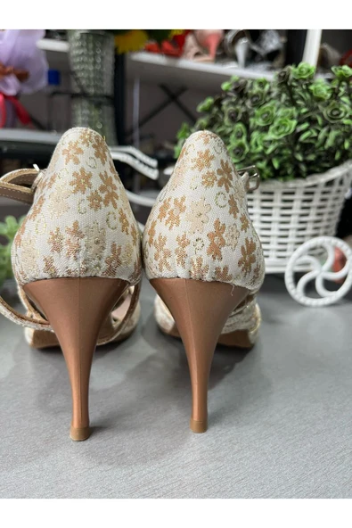 SUNA PAPATYA DESENLİ KAPALI TOPUK TANGO -DANS VE ABİYE AYAKKABISI 8,5 CM TOPUK BOYU - Resim 2