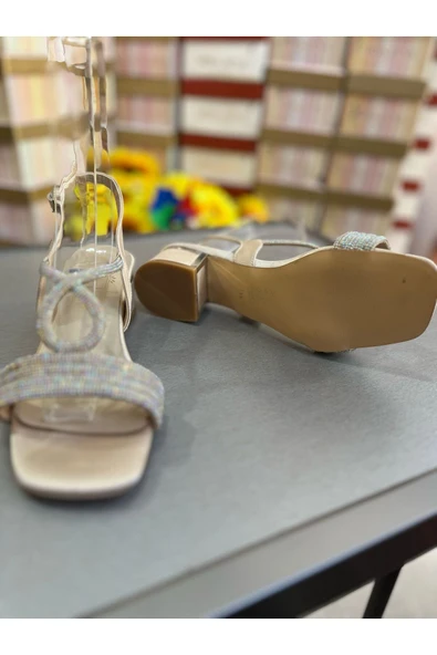 JENA 2025 EN TREND 4 CM KALIN TOPUK NUD TEN BRONZ SİM BANTLI KADIN AYAKKABISI - 4
