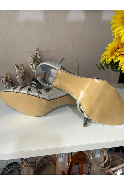 SUNA DORA GÜMÜŞ DERİ -DANS, TANGO VE ABİYE AYAKKABI - Resim 4