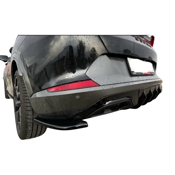 Cupra Formentor Difüzör Flap Sağ Sol (Parlak Siyah Boyalı) (Plastik)