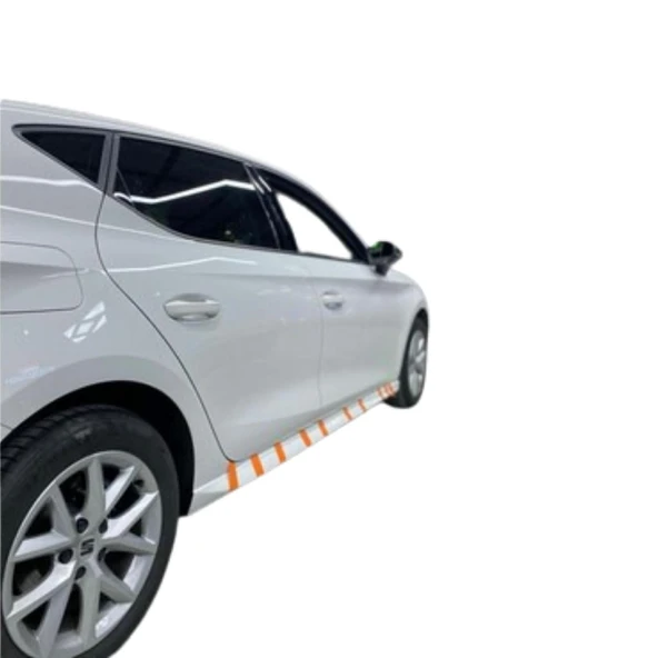 Seat Leon Mk4 Aero Yan Marşpiyel (Plastik)(Boyasız) ürün görseli