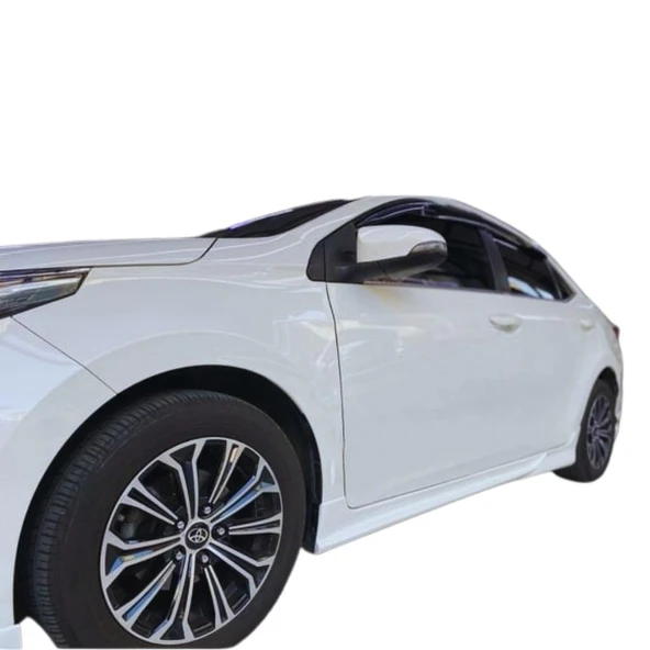 Toyota Corolla Custom Yan Marşpiyel (Plastik)(Boyasız)