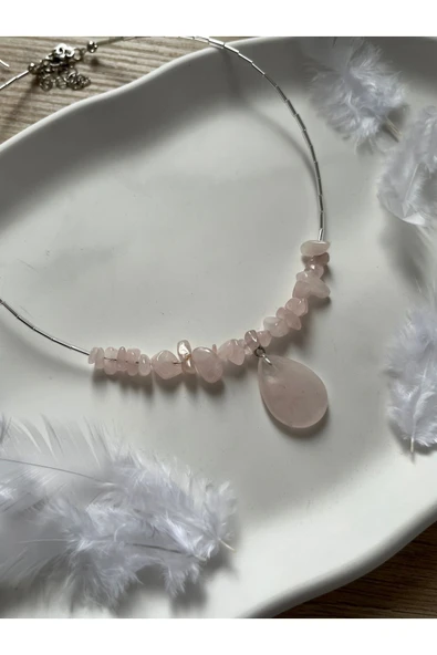 Pembe Kuvars Çelik Aparatlı Şık El Yapımı Kolye