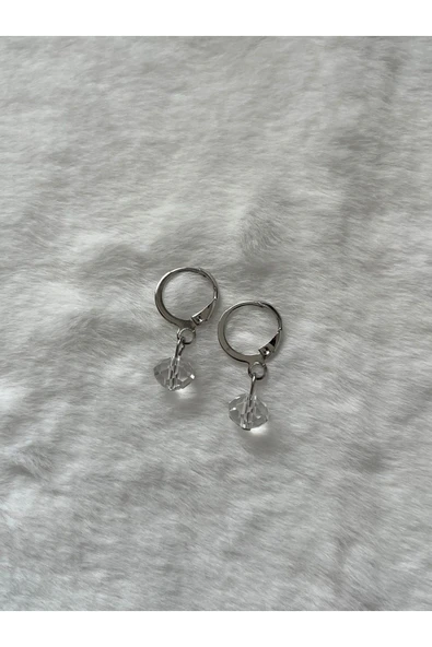 8 mm beyaz kristal gümüş kaplama halka küpe ürün görseli