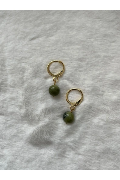 8 mm yeşim taşı altın kaplama halka küpe ürün görseli