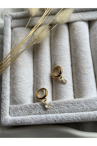 Minimal Damla Zirkon 24k Altın kaplama küpe ürün görseli