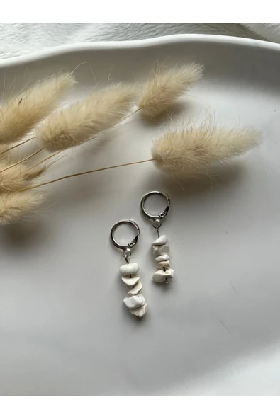 Beyaz Kırık Sedef Gümüş Kaplama Küpe