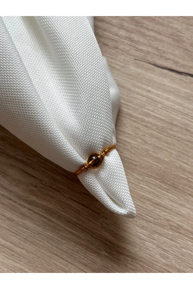 Minimal Dumanlı Kuvars Taşı Ayarlanabilir Altın Tel Yüzük ürün görseli