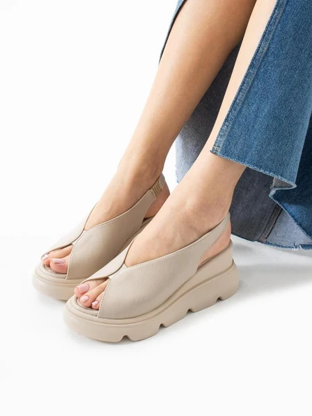 Papuçcity Mnrs 03211 Kadın Günlük Dolgu Topuk Sandalet - 2