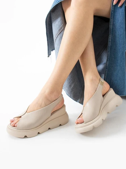 Papuçcity Mnrs 03211 Kadın Günlük Dolgu Topuk Sandalet