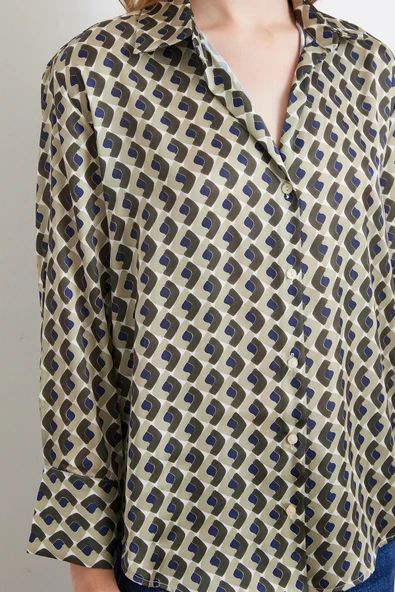 Geometrik Desenli Saten Gömlek Haki - Resim 4