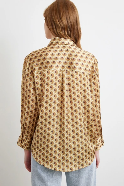 Geometrik Desenli Saten Gömlek Bej - Resim 5