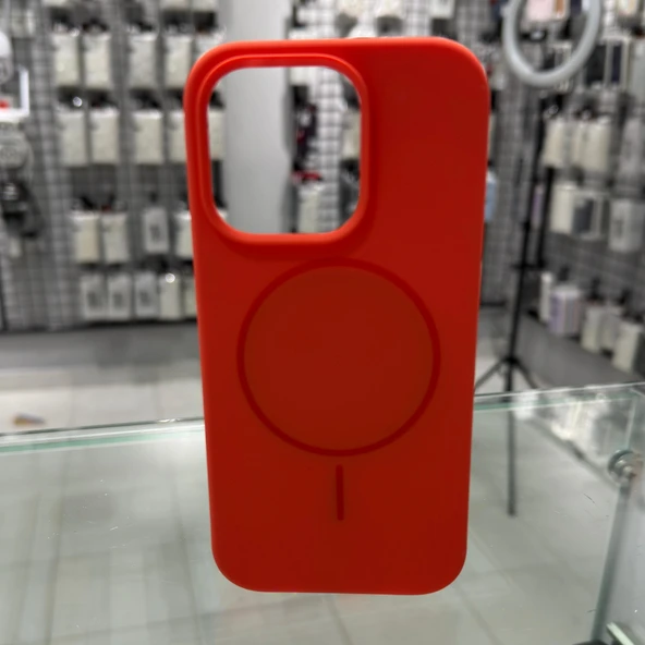 iPhone 14 Pro MagSafe Yumuşak Silikon Kılıf – Lansman İçi Kadife Dokulu, Kablosuz Şarj Destekli Turuncu