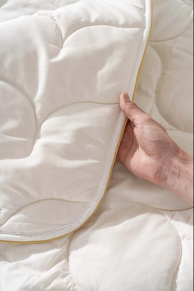 Rivaİstanbul Loura Tek Kişilik Çift Taraflı Kapitone Yün Yorgan 155x215 cm - 5