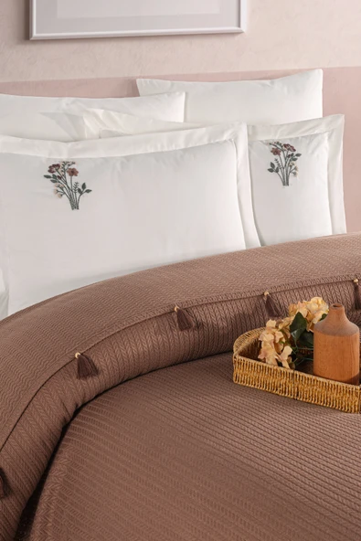 Newhome Çift Kişilik Saçaklı El Nakışlı  %100 Pamuk Lüx Pike Takımı Kahve