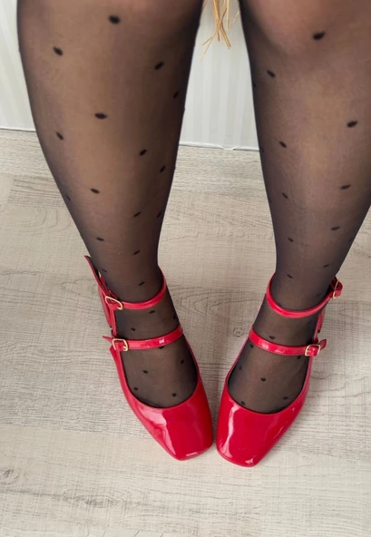 Karmi Kırmızı Rugan Topuklu Kemerli Ayakkabı - Resim 2
