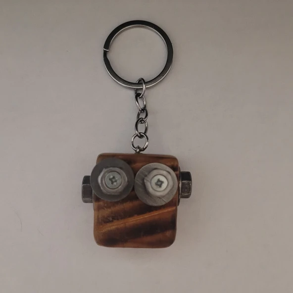 Cep Robotu” – El Yapımı Robot Anahtarlık (5 x 4 x 2 cm)