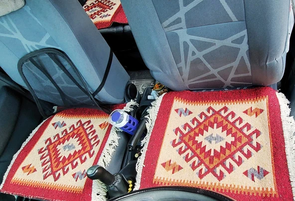 Reversible Oto Koltuk Kilim Seti • 3 Parça • Makine Dokuma • Akrilik & Polyester • Saçaklı - 8