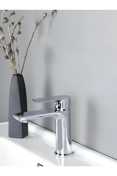 Yuen Banyo Lavabo Bataryası Krom Renk Modern Tasarım 5 Yıl Garanti ürün görseli 1