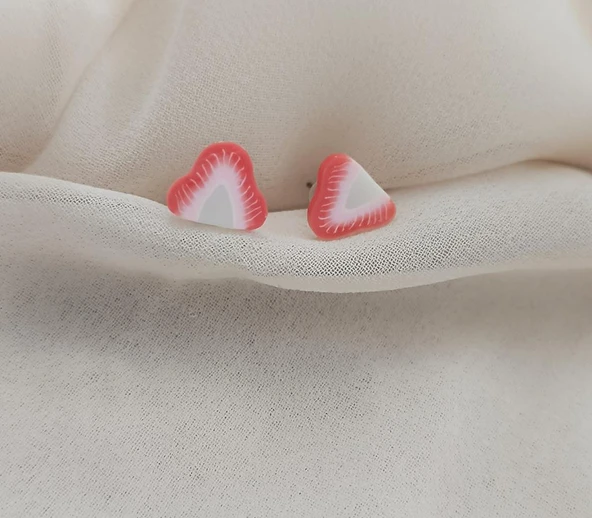 Küpe Çilek Minik Kadın Genç Kız Bebek Küpesi Takı Aksesuar ürün görseli