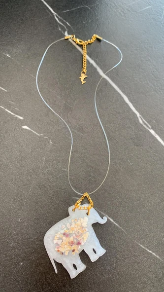 Sedefli Beyaz Renkli Deniz Kabuk Süslemeli Fil Şekilli Yunuslu Gold Aksesuarlı Misinalı Epoksi Kolye - 6