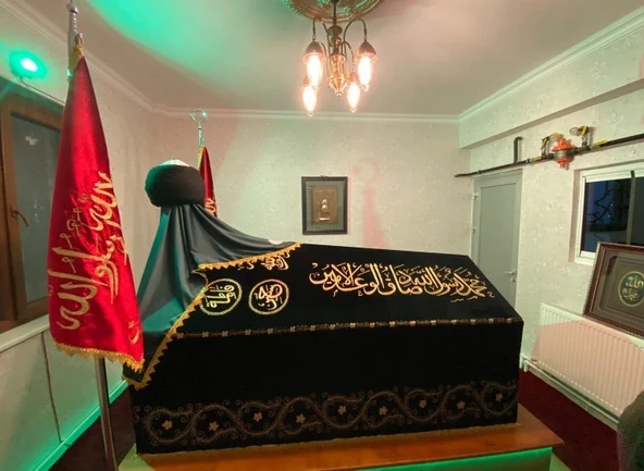 Türbe Örtüsü  ve  Sarığı